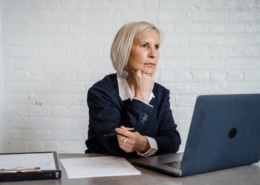 Heilpraktiker-Ausbildung online oder Präsenz – was passt zu Ihnen?